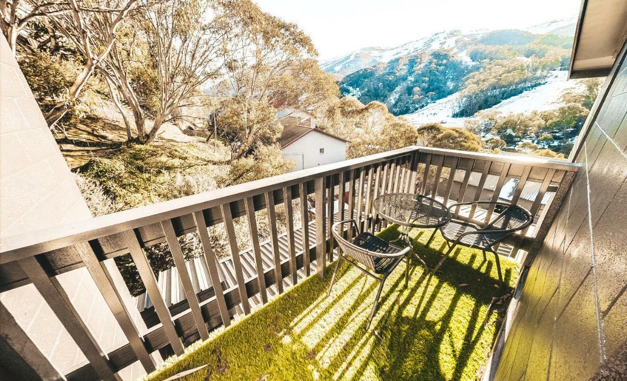 Bernti'S Mountain Inn Thredbo Exterior foto