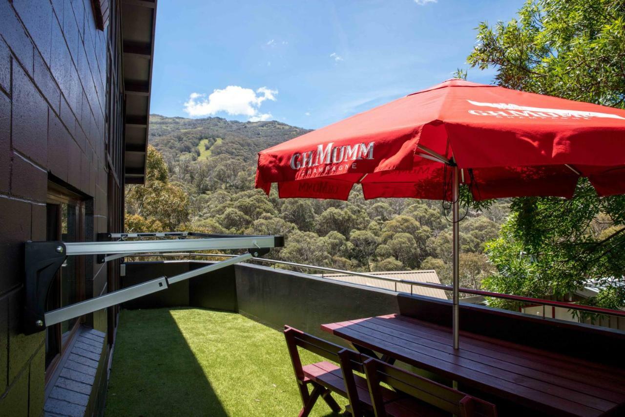 Bernti'S Mountain Inn Thredbo Exterior foto